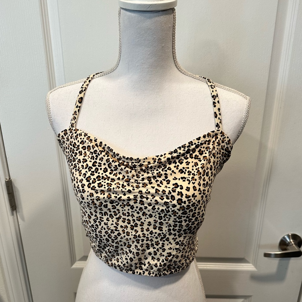 JUNE LOOP - Leopard print swim top